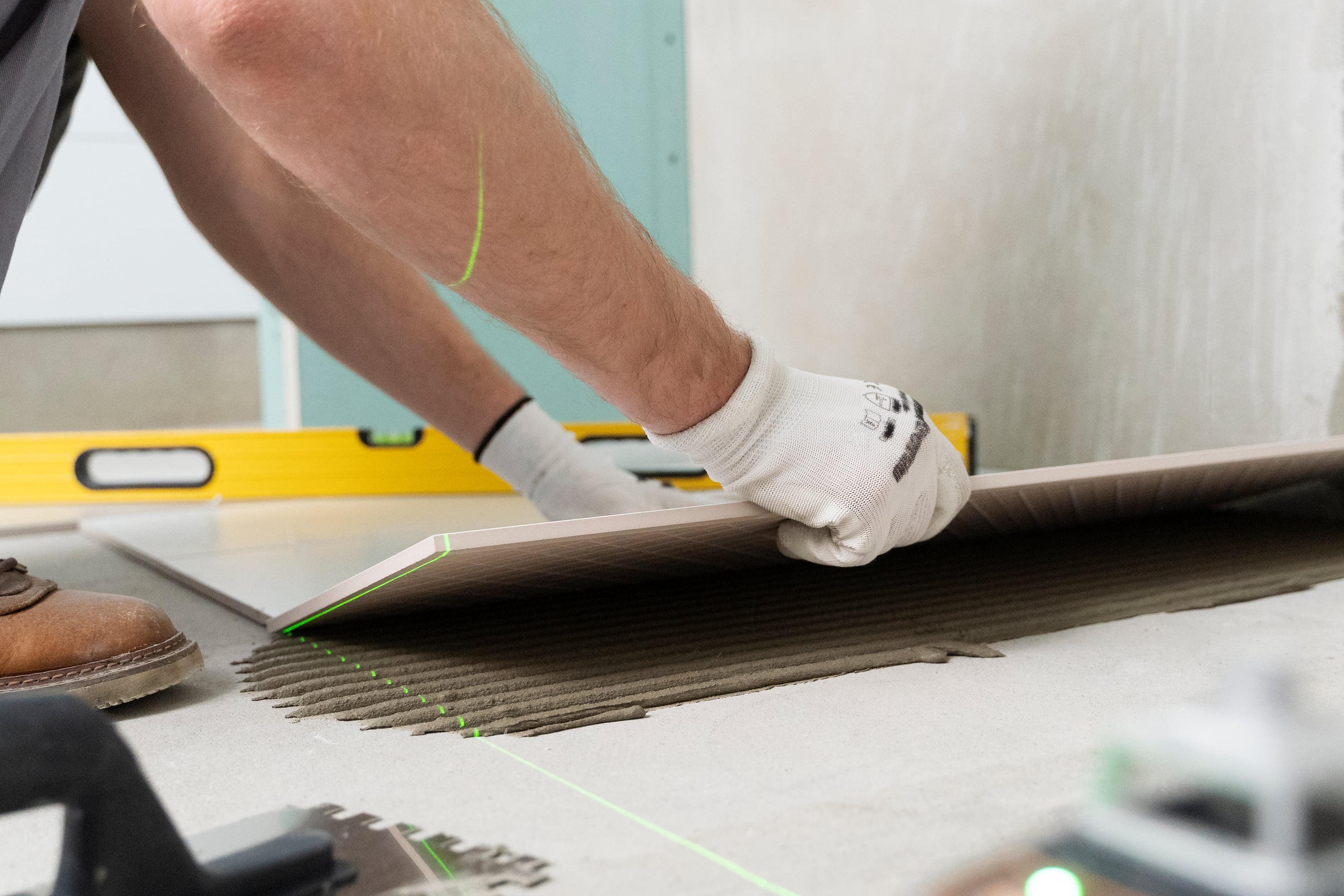 Réparation de sols, carrelage et cloisons